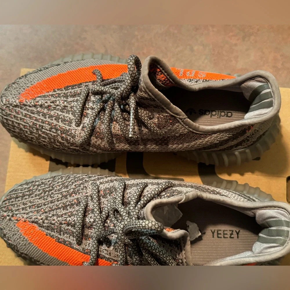 Yeezy Boost 350 V2 - Beluga, Steel Gray, Solar Red - Picture 2 of 4